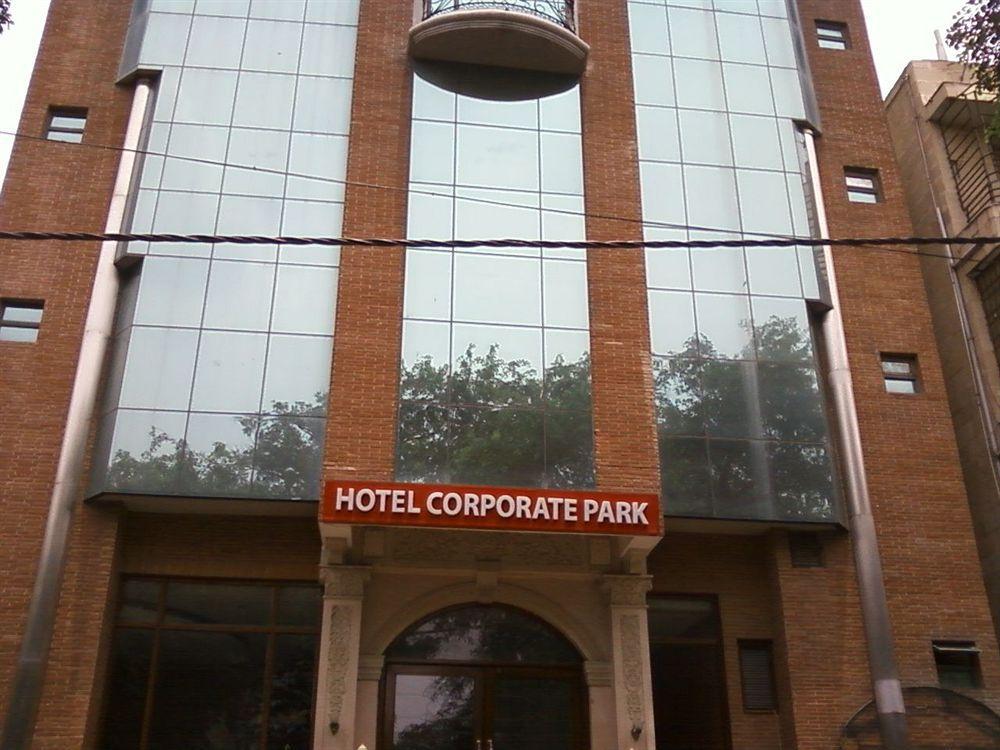 OYO 3865 Hotel Corporate Park Neu-Delhi Exterior foto