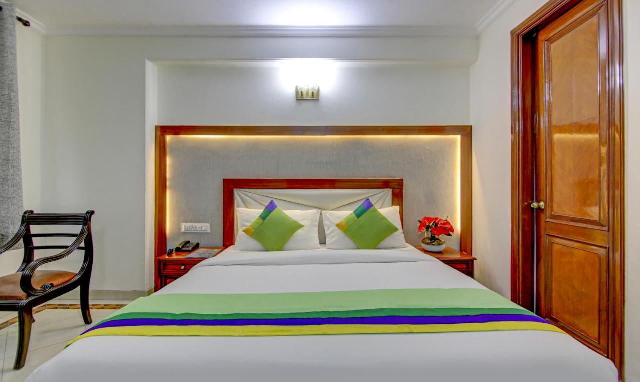 OYO 3865 Hotel Corporate Park Neu-Delhi Exterior foto