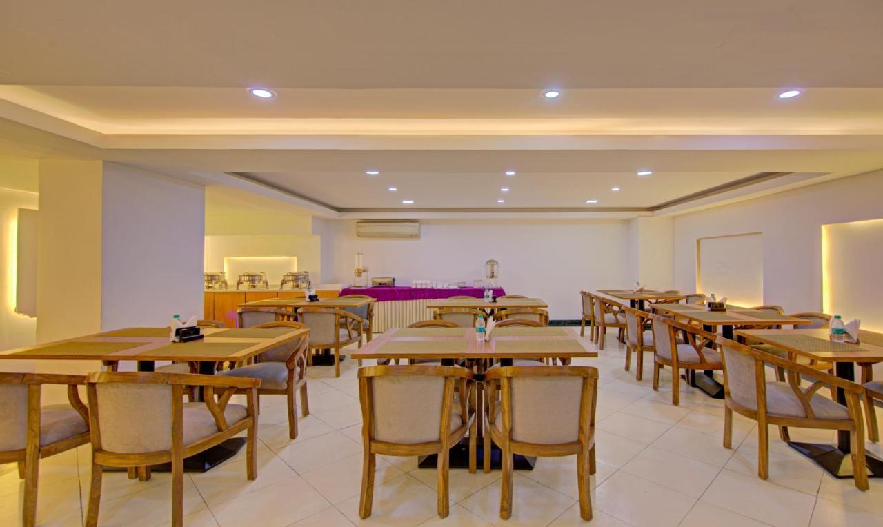 OYO 3865 Hotel Corporate Park Neu-Delhi Exterior foto